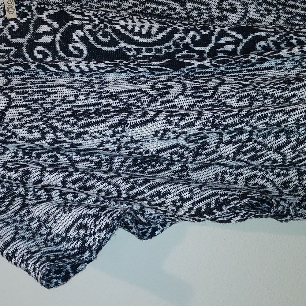 Democracy Shrugs Poncho Style Sweater - Picture 4 of 9